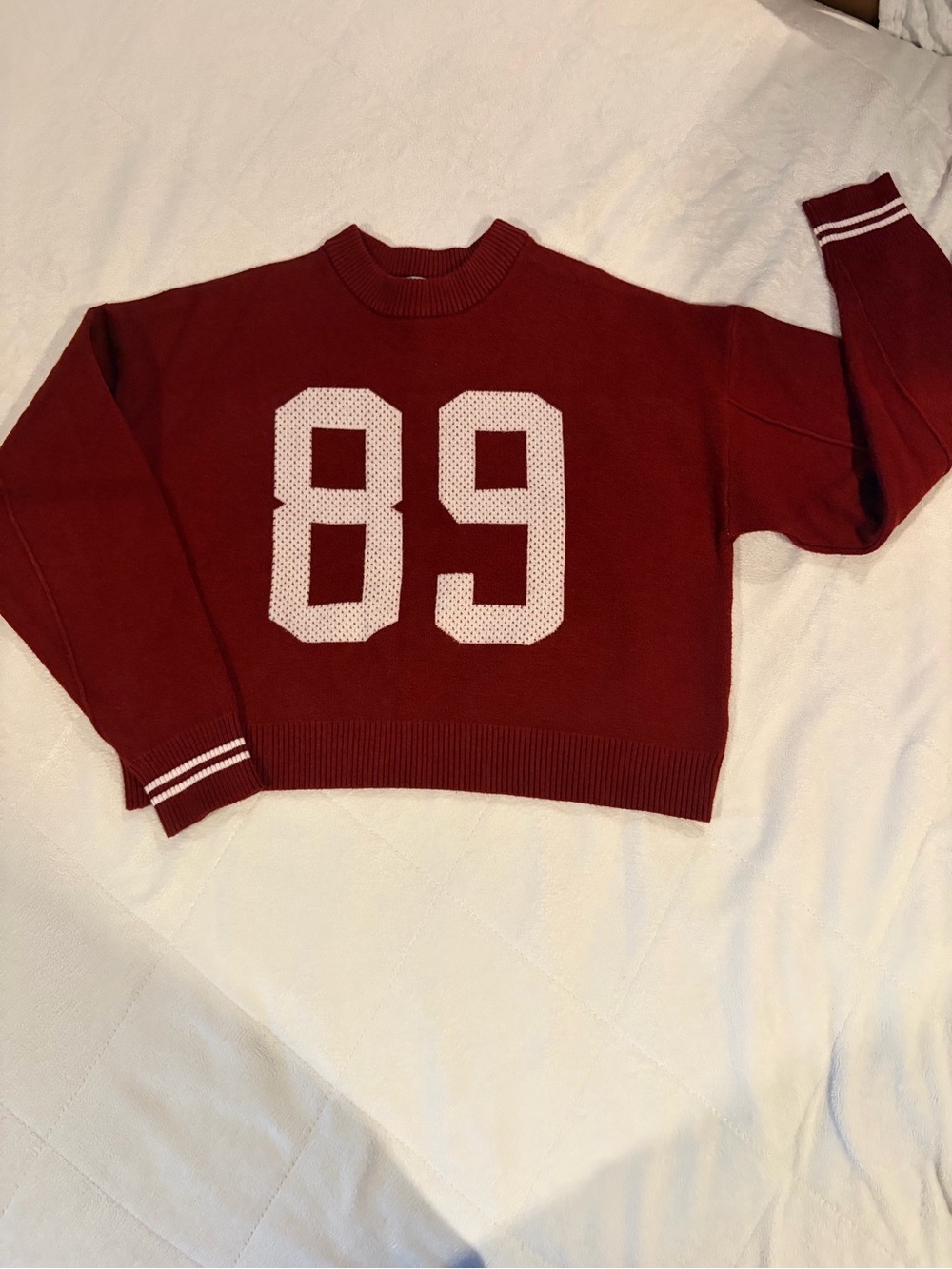 Pink Rose Burgundy Crewneck Sweater with White '89' Graphic